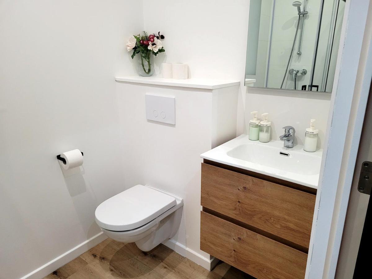Brand New Iris Room With Private Bathroom And Balcony Brüsszel Kültér fotó